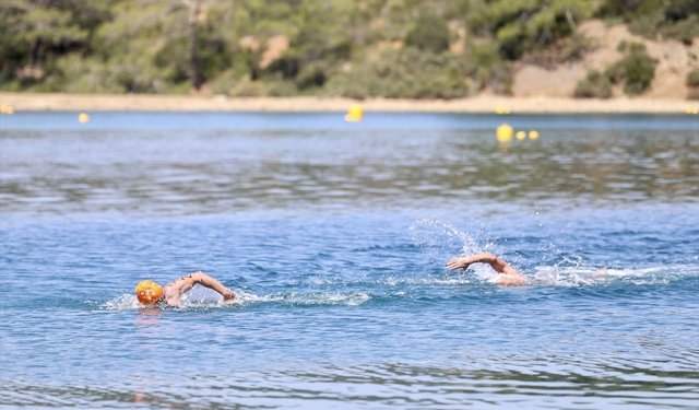 Fethiye'de Uluslararası Göcek Açık Su Yüzme Yarışması sona erdi