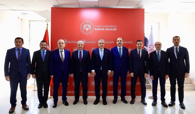 Gençlik ve Spor Bakanı Bak, Konya'da ziyaretlerde bulundu