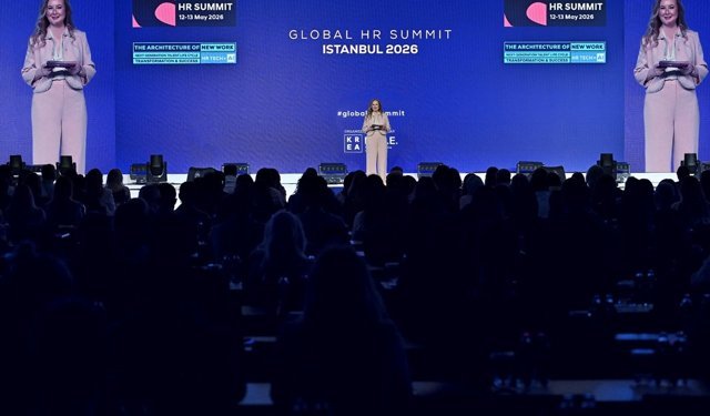 Global HR Summit 2026 'Yeni Nesil Çalışma Mimarisi' temasıyla başladı