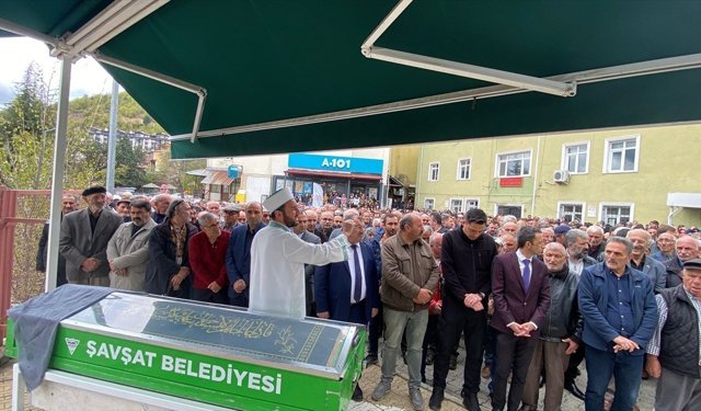 GÜNCELLEME - Artvin'de engelli kızının istismar edildiği iddiasıyla şikayete gittiği emniyette rahatsızlanan kadın öldü