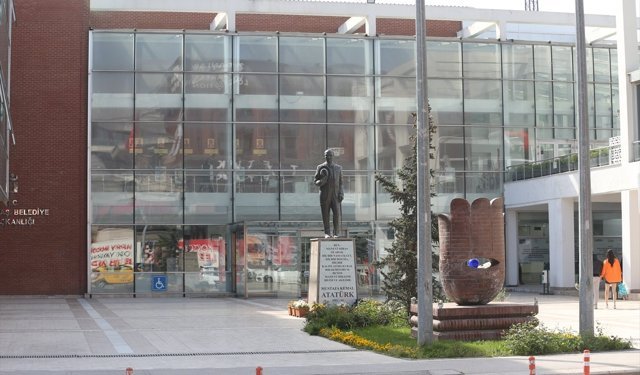 GÜNCELLEME - Eskişehir'in Tepebaşı Belediyesine yönelik operasyonda 23 şüpheli yakalandı