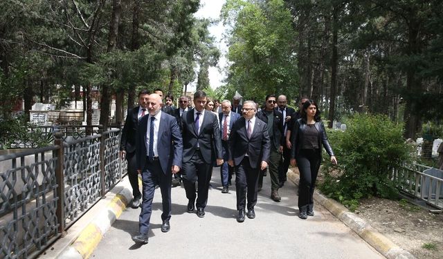 GÜNCELLEME - TBMM Okul Saldırılarının Nedenlerini Araştırma Komisyonu, Kahramanmaraş'ta ziyaretlerde bulundu