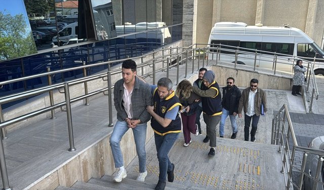 GÜNCELLEME - Zonguldak'ta 'ev sahibi yapma' vaadiyle dolandırıcılık iddiasıyla 1 kişi tutuklandı