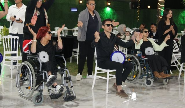 Hatay'da engelli bireyler konser verdi
