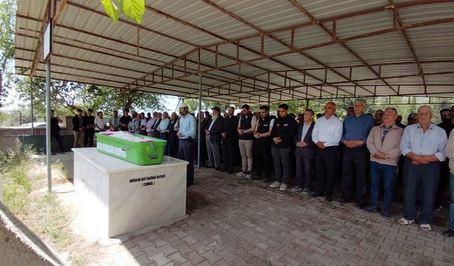 Hatay'daki selde hayatını kaybeden gencin cenazesi defnedildi
