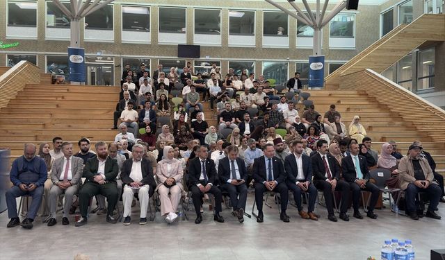 Hollanda'da Müslüman karşıtlığıyla mücadele paneli düzenlendi