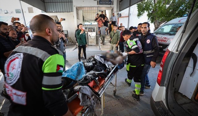 İsrail'in Gazze'de Cibaliya Mülteci Kampı'na düzenlediği hava saldırısında bir kişi hayatını kaybetti