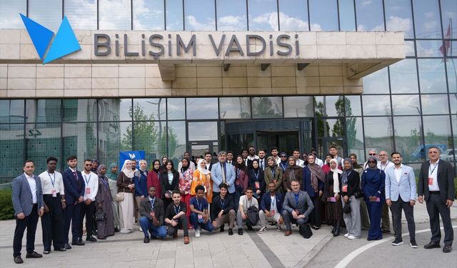 İstanbul'da düzenlenen 'Maarif Mezunları Girişimcilik Kampı' sona erdi