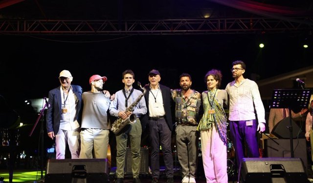 İtalyan 'Fusion Project' grubu Marmaris'te konser verdi