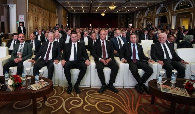 İzmir'de esnaf ve sanatkarlar sandığa gitti