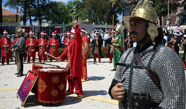 Jandarma Mehteran Birliği, Selimiye Meydanı'nda konser verdi