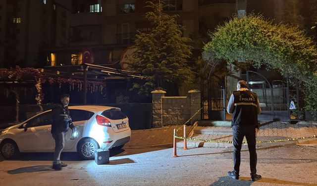Kayseri'de darbedilen kadını kurtarmaya çalışan iki kardeş bıçaklandı