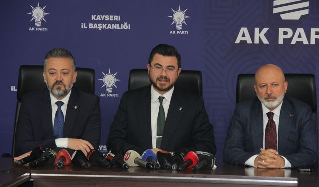 Kayseri'de Yeniden Refah Partili 4 belediye meclis üyesi AK Parti'ye geçti
