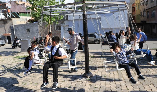 Kilis'te çocuklar 'bayram yeri' etkinliklerinde doyasıya eğlendi