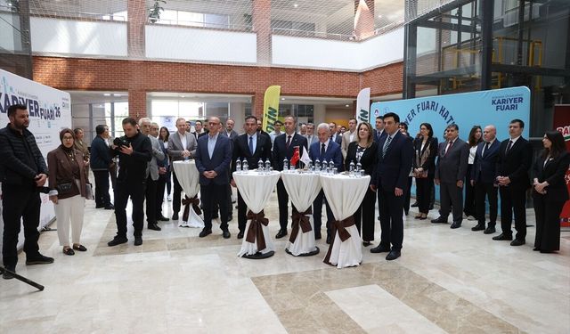 Kırklareli Üniversitesi'nde Kariyer Fuarı düzenlendi