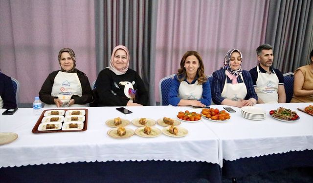 Kocaeli'de 20 ilden çölyak hastası, yemek yarışmasında yöresel lezzetlerini hazırladı