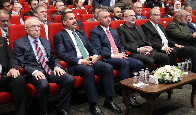 Kocaeli'de 5. Uluslararası İslam Kültür ve Medeniyeti Sempozyumu başladı