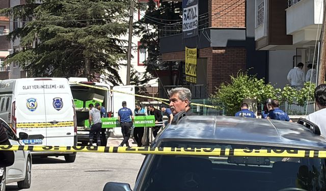 Konya'da anne ve babasını bıçaklayarak öldüren şüpheli gözaltına alındı