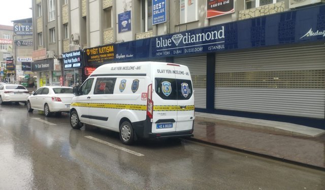 Konya'da kuyumcuyu soyup kaçan 4 şüpheliden 2'si yakalandı