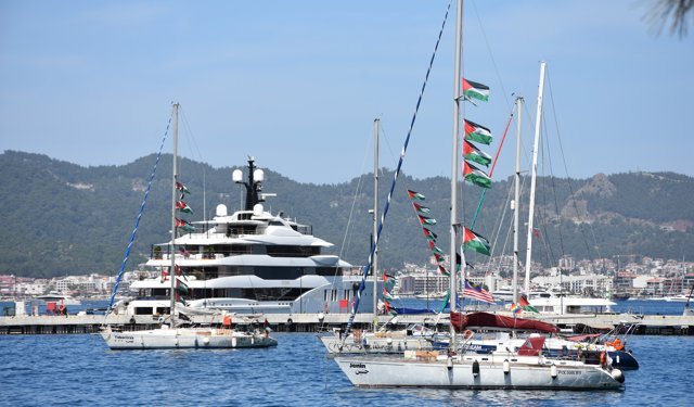 Küresel Sumud Filosu'nun aktivistleri Marmaris'te basın toplantısında konuştu
