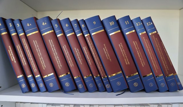 Kürtçe klasik eserlerin toplandığı koleksiyon yayın dünyasına kazandırıldı