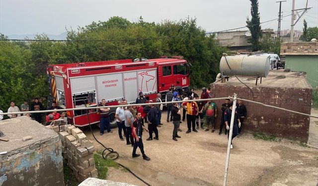 Mardin'de müstakil evde çıkan yangında 4 kişi dumandan etkilendi