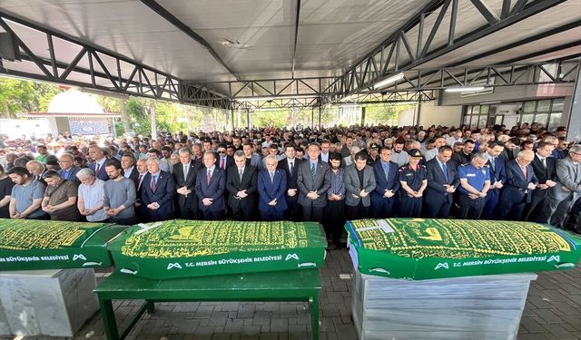 Mersin'de silahlı saldırılarda hayatını kaybeden 5 kişi için cenaze töreni düzenlendi