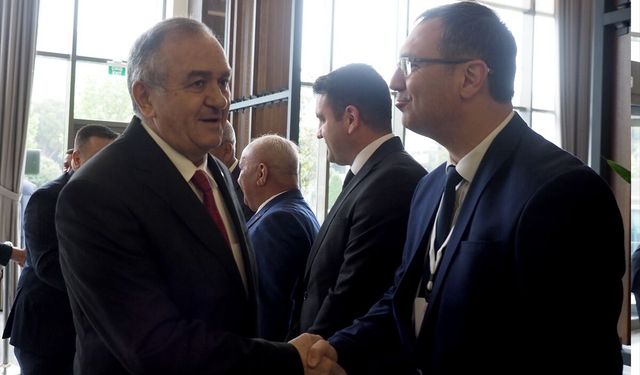 MHP Grup Başkanvekili Akçay, Manisa'da konuştu: