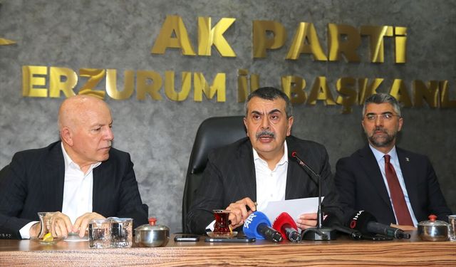Milli Eğitim Bakanı Tekin, AK Parti Erzurum İl Başkanlığı ziyaretinde konuştu: