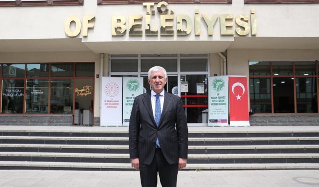 Oflulardan A Milli Futbol Takımı Teknik Direktörü Montella'ya 'Bizdensin' mesajı