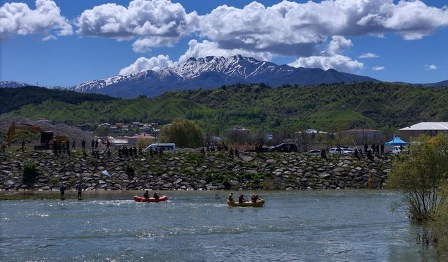Okul Sporları Rafting Türkiye Şampiyonası Bingöl'de başladı