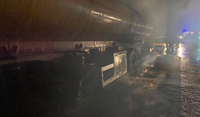 Osmaniye'de alev alan akaryakıt tankeri güçlükle söndürüldü