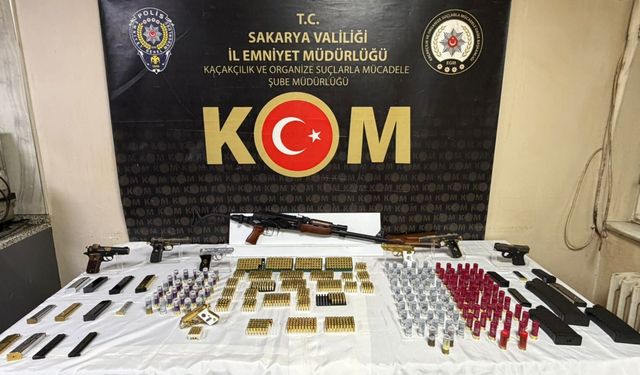 Sakarya'da 7 ruhsatsız tabanca ele geçirilen operasyonda 1 şüpheli tutuklandı
