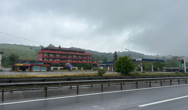 Sakarya'da silahlı kavgada 2 kişi öldü, 1 kişi yaralandı