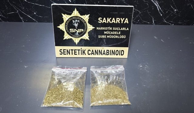 Sakarya'da uyuşturucu operasyonlarında gözaltına alınan 2 şüpheli tutuklandı