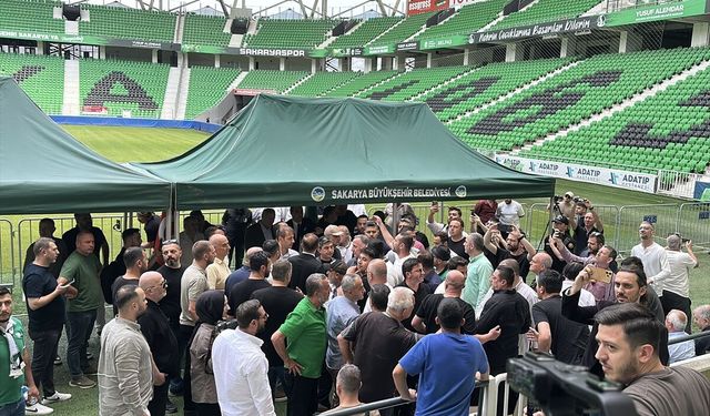 Sakaryaspor'un olağan genel kurulu 'gerginlik' nedeniyle ertelendi