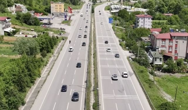 Samsun-Ankara kara yolunda bayram dönüşü yoğunluğu