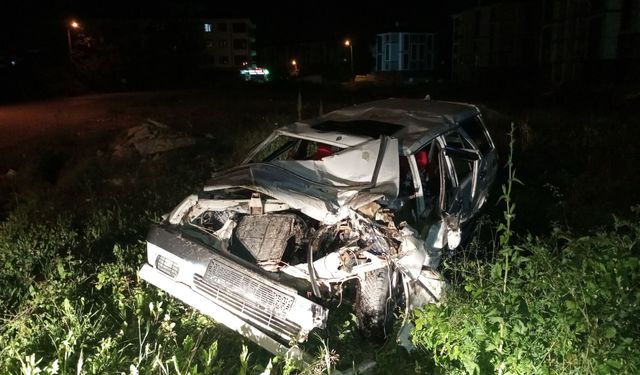 Samsun'da devrilen otomobildeki 6 kişi yaralandı