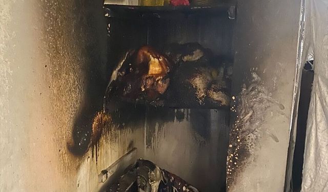 Siirt'te bir ev çıkan yangında hasar gördü