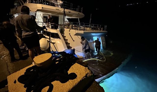 Sinop Limanı'nda su alan yat batma tehlikesi geçirdi