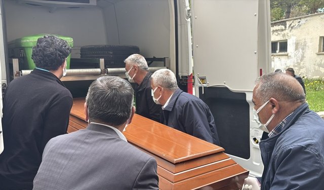 Sivas'ta KKKA hastalığı şüphesiyle tedavi gören kişi yaşamını yitirdi