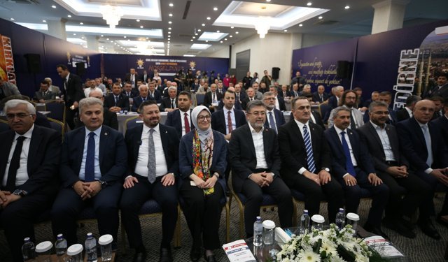 Tarım ve Orman Bakanı Yumaklı, Batı Marmara Bölge Strateji Toplantısı'nda konuştu: