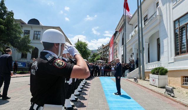 TBMM Başkanı Kurtulmuş, Bursa Uludağ Üniversitesindeki 'Küresel Adalet Arayışı Konferansı'nda konuştu: