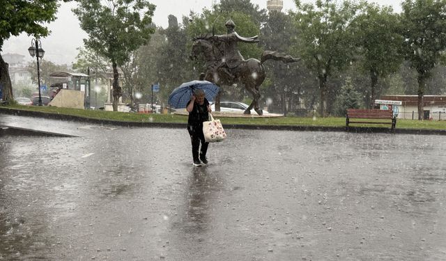Tekirdağ'da sağanak etkili oluyor