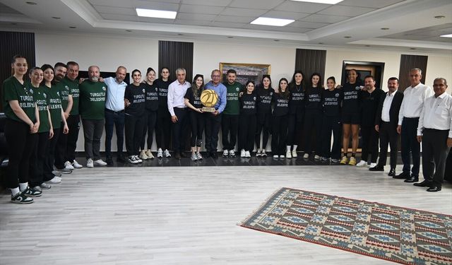 Toplumsal farkındalık için kurulan kadın basketbol takımı 6 sezonda Süper Lig'e çıktı