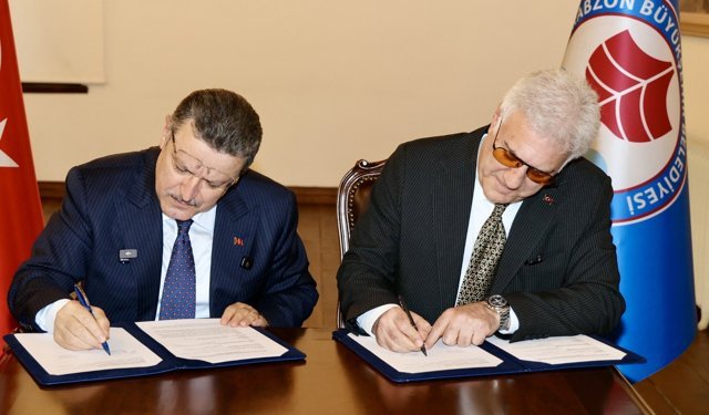 Trabzon'da yapılacak Kültür Sanat ve Gösteri Merkezi'nin protokolü imzalandı