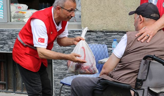 Türk Kızılaydan Kosova'da kurban bağışı