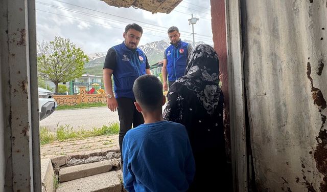 Türkiye Diyanet Vakfı, Van'da ihtiyaç sahiplerine kurban eti dağıttı