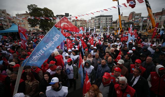 Türkiye Kamu-Sen 1 Mayıs'ı Çanakkale'de kutladı
