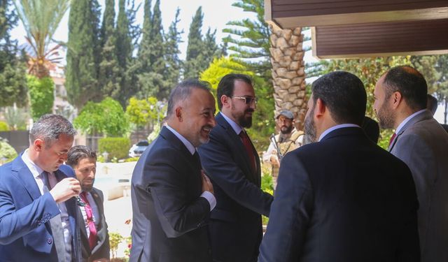 Türkiye'nin Şam Büyükelçisi Nuh Yılmaz, Hama Valisi es-Seheyen'i ziyaret etti